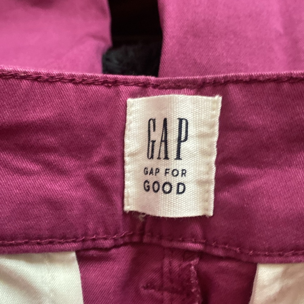 GAP - Picture 8 of 12